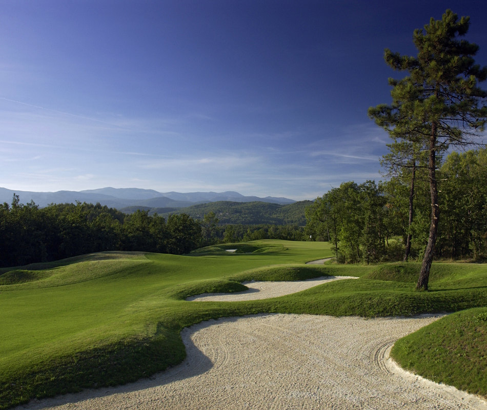 Individualreise nach Frankreich ins Terre Blanche Hotel Golf Spa Resort