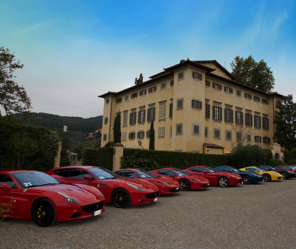Ferrari Rundreise Italien, Red Travel Italien, Ferrari Ausfahrt durch Italien, Luxusreise Italien